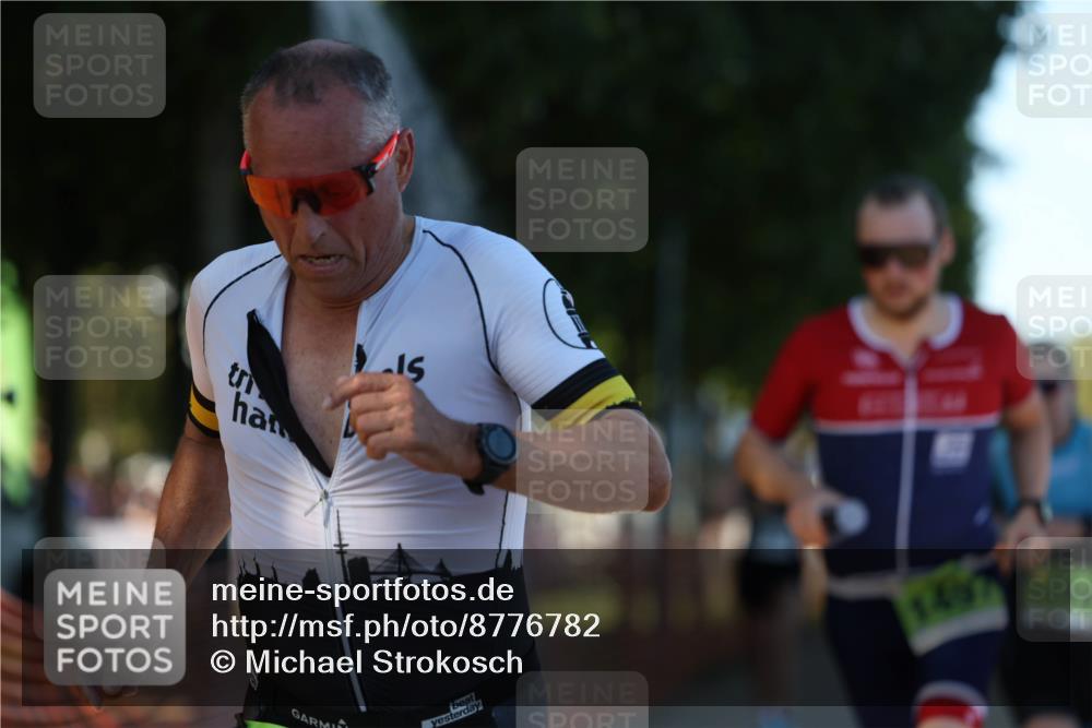 07.09.2025 - 19. Norderstedt Triathlon Michael Strokosch http://msf.ph/oto/8776782 07.09.2025 16:48:42 Laufen 923, 938, 1103, 1589 meine-sportfotos.de