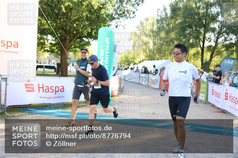 07.09.2025 - 19. Norderstedt Triathlon Zöllner http://msf.ph/oto/8776794 07.09.2025 17:11:29 Ziel 955 meine-sportfotos.de