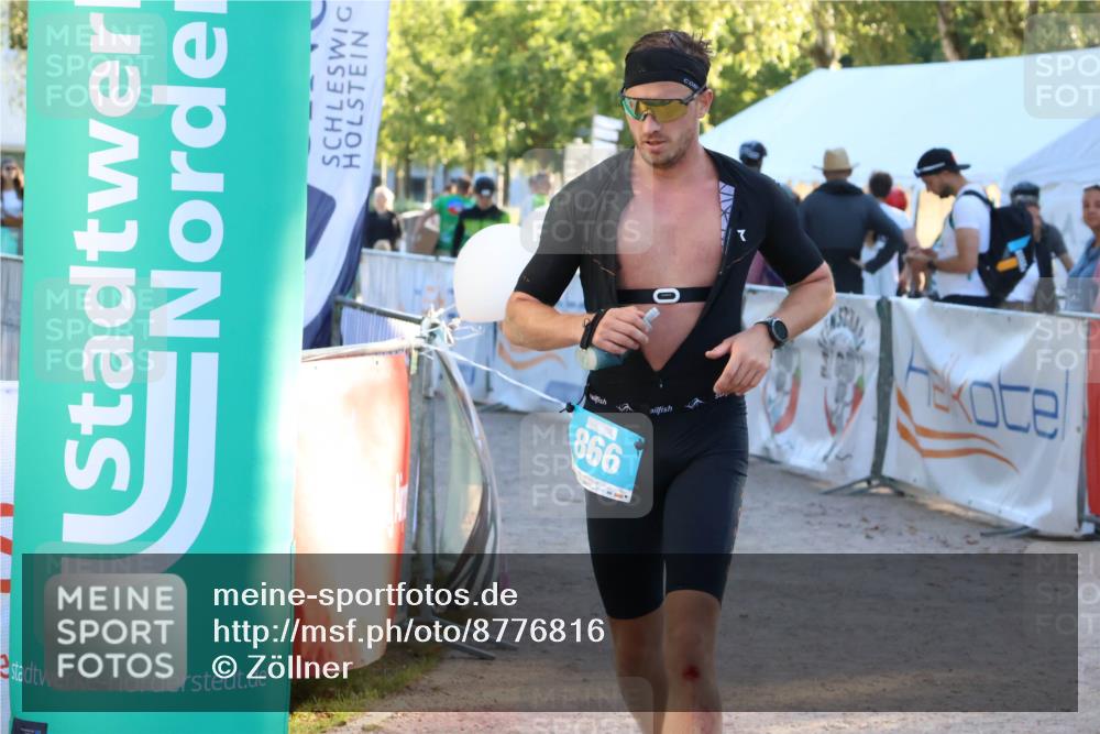 07.09.2025 - 19. Norderstedt Triathlon Zöllner http://msf.ph/oto/8776816 07.09.2025 17:11:45 Ziel 866 meine-sportfotos.de