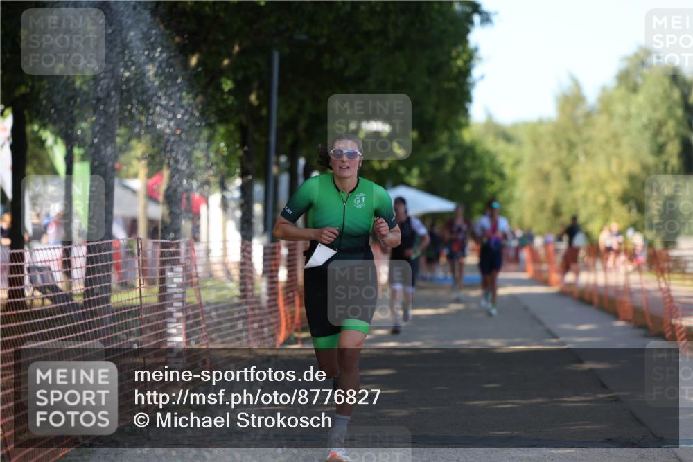 07.09.2025 - 19. Norderstedt Triathlon Michael Strokosch http://msf.ph/oto/8776827 07.09.2025 15:49:20 Laufen 407, 475, 968, 1495 meine-sportfotos.de