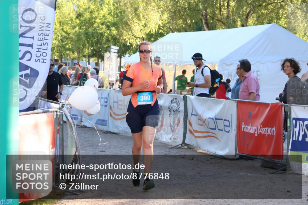 07.09.2025 - 19. Norderstedt Triathlon Zöllner http://msf.ph/oto/8776848 07.09.2025 17:12:06 Ziel 390, 1413 meine-sportfotos.de