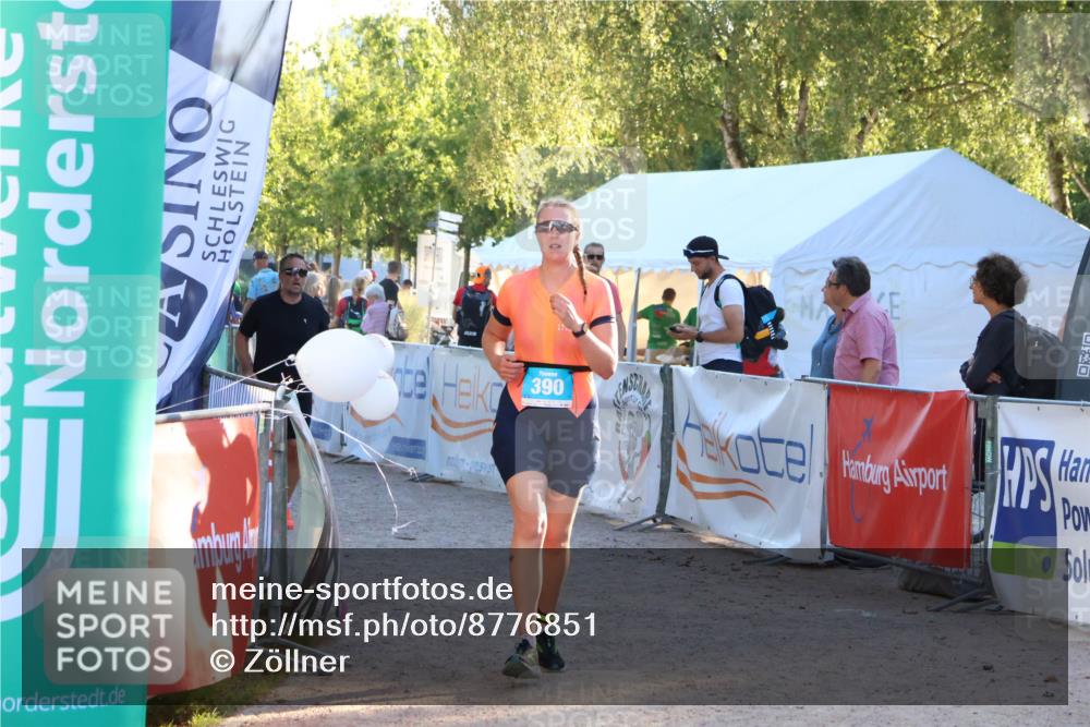 07.09.2025 - 19. Norderstedt Triathlon Zöllner http://msf.ph/oto/8776851 07.09.2025 17:12:06 Ziel 390, 1413 meine-sportfotos.de
