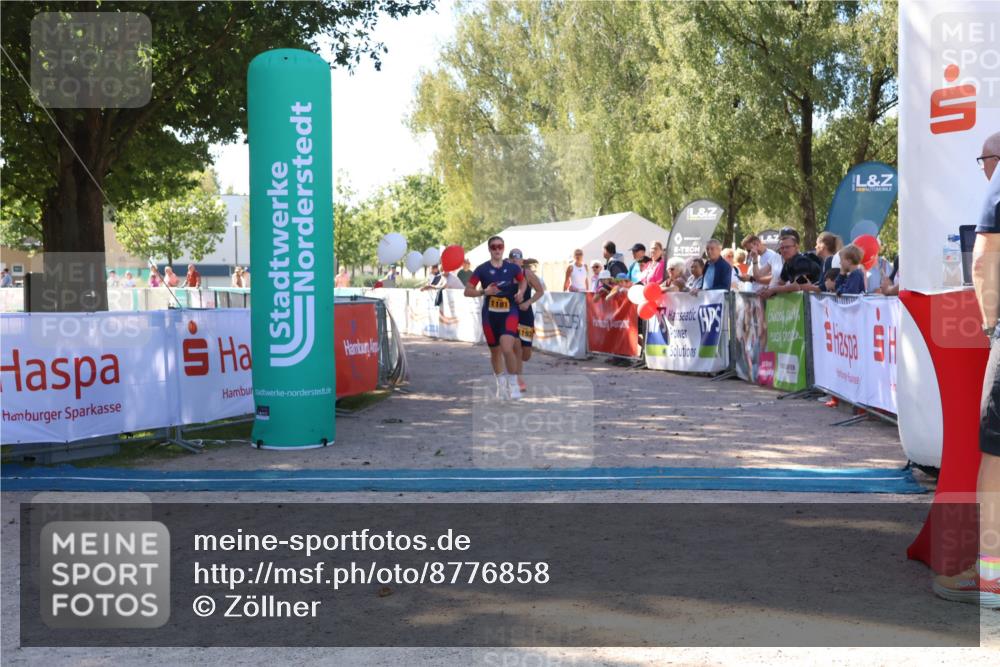 07.09.2025 - 19. Norderstedt Triathlon Zöllner http://msf.ph/oto/8776858 07.09.2025 12:05:55 Ziel 1181, 1193 meine-sportfotos.de
