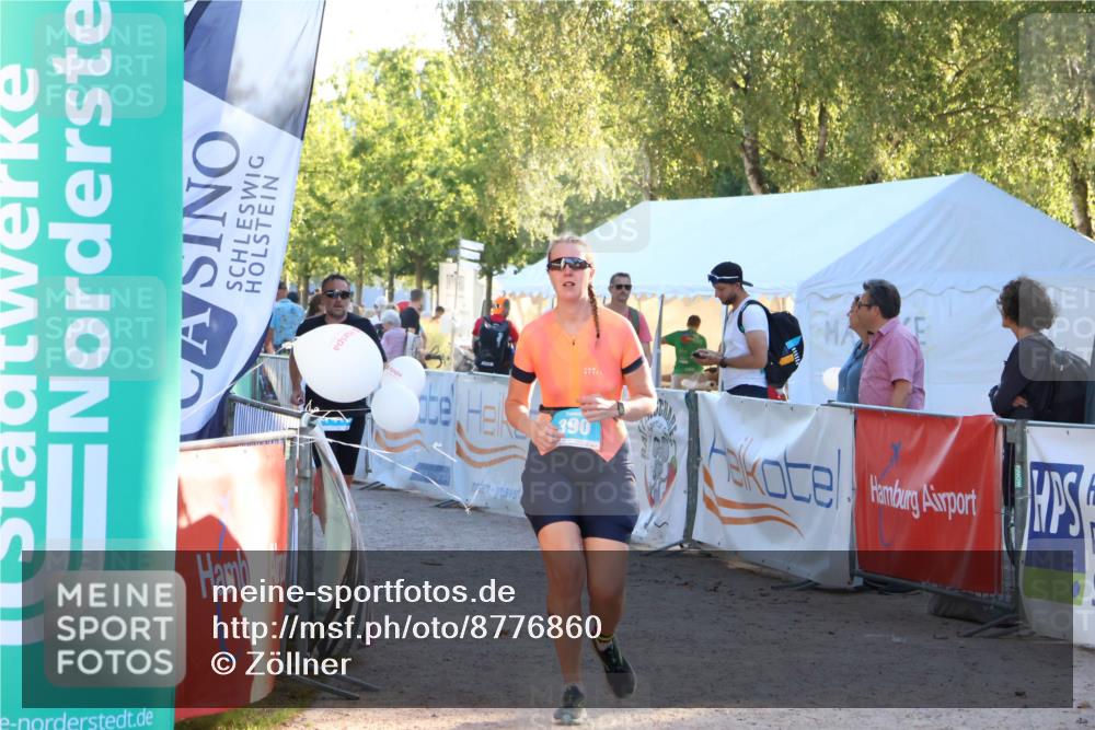 07.09.2025 - 19. Norderstedt Triathlon Zöllner http://msf.ph/oto/8776860 07.09.2025 17:12:06 Ziel 390, 1413 meine-sportfotos.de