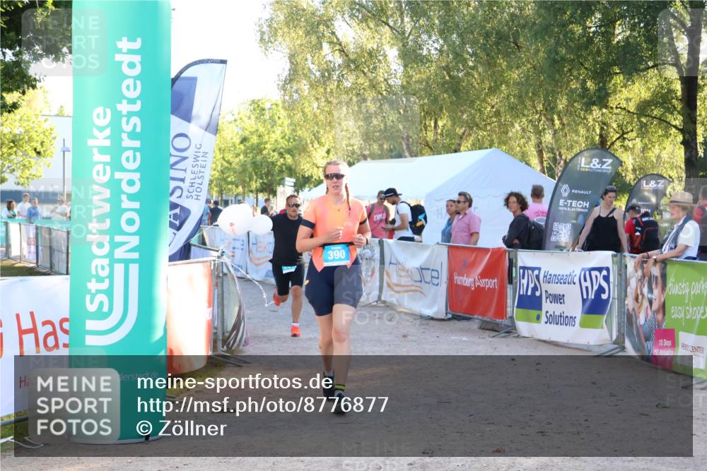 07.09.2025 - 19. Norderstedt Triathlon Zöllner http://msf.ph/oto/8776877 07.09.2025 17:12:07 Ziel 390, 1413 meine-sportfotos.de