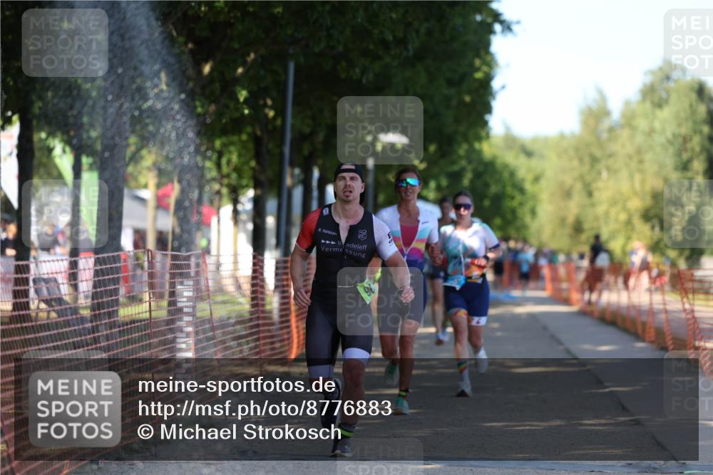 07.09.2025 - 19. Norderstedt Triathlon Michael Strokosch http://msf.ph/oto/8776883 07.09.2025 15:49:25 Laufen 407, 438, 475, 968 meine-sportfotos.de