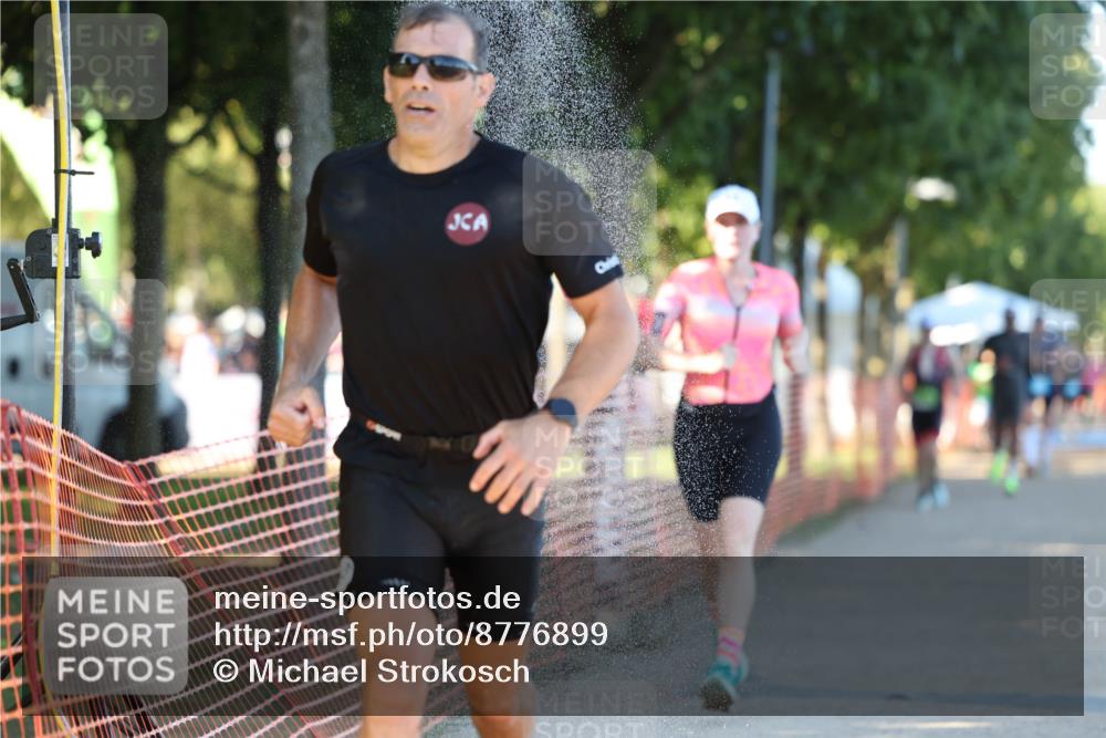 07.09.2025 - 19. Norderstedt Triathlon Michael Strokosch http://msf.ph/oto/8776899 07.09.2025 16:49:07 Laufen 914, 1448, 1574 meine-sportfotos.de