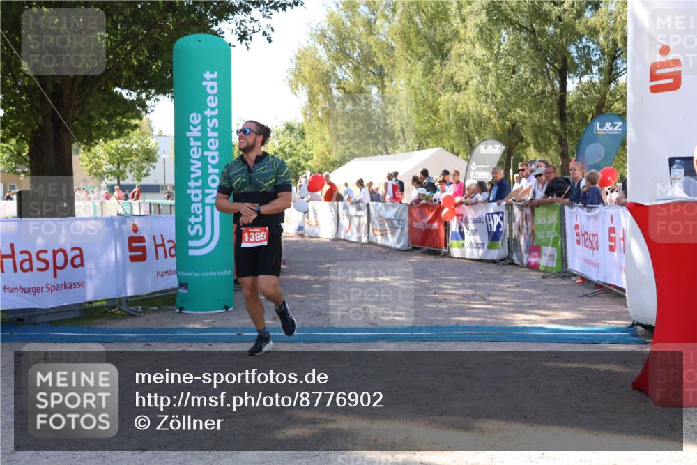 07.09.2025 - 19. Norderstedt Triathlon Zöllner http://msf.ph/oto/8776902 07.09.2025 12:07:08 Ziel 1395 meine-sportfotos.de