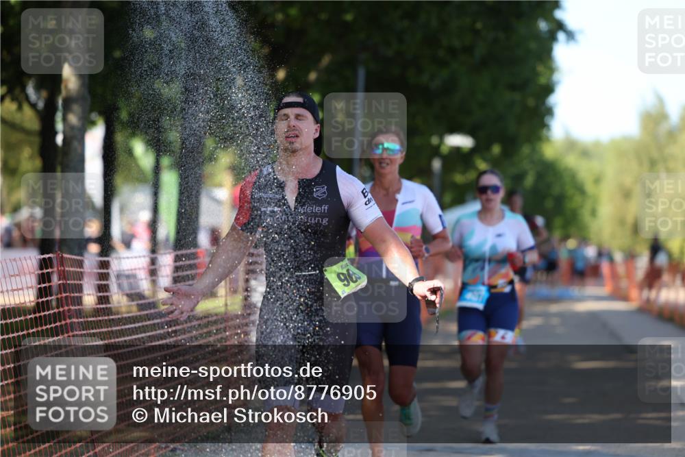 07.09.2025 - 19. Norderstedt Triathlon Michael Strokosch http://msf.ph/oto/8776905 07.09.2025 15:49:27 Laufen 407, 438, 475, 968 meine-sportfotos.de