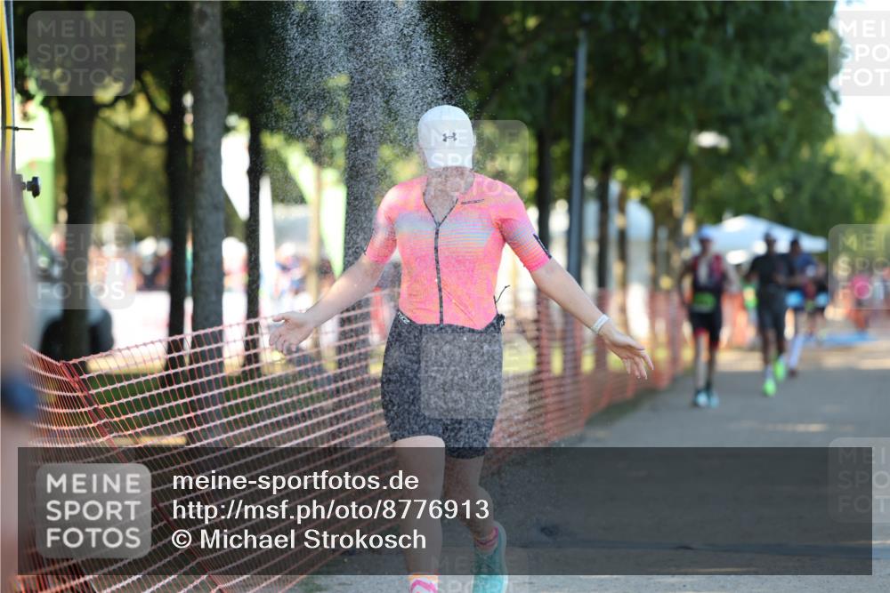 07.09.2025 - 19. Norderstedt Triathlon Michael Strokosch http://msf.ph/oto/8776913 07.09.2025 16:49:08 Laufen 914, 1442, 1448, 1574 meine-sportfotos.de