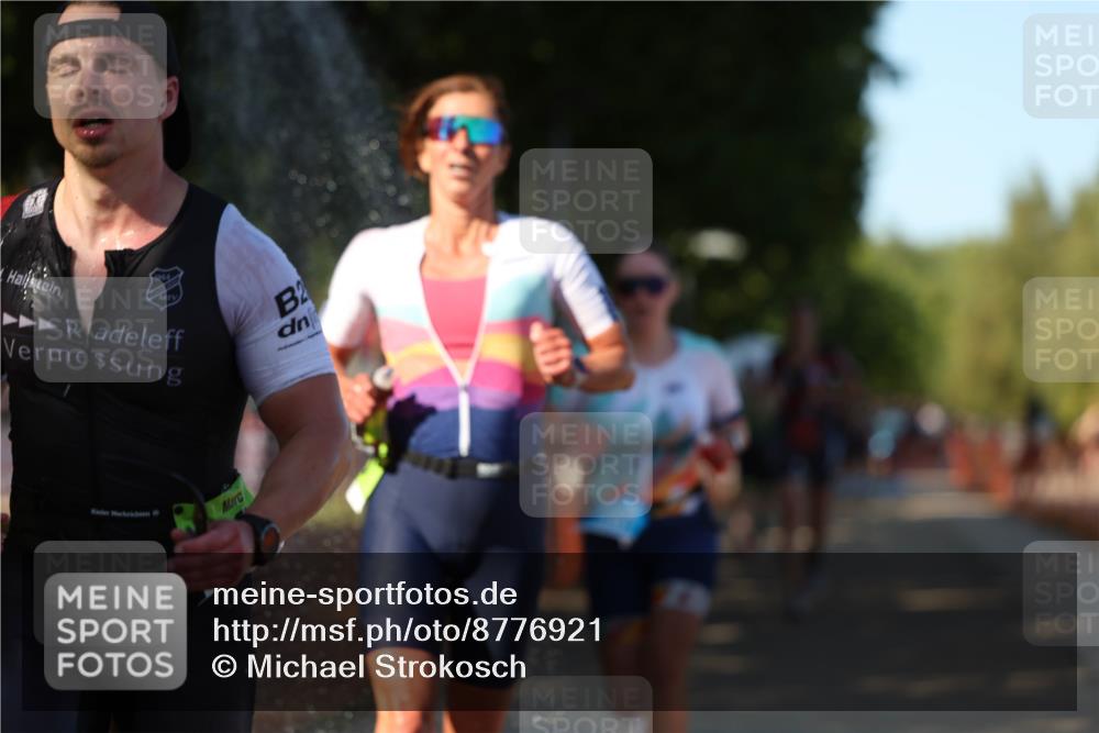 07.09.2025 - 19. Norderstedt Triathlon Michael Strokosch http://msf.ph/oto/8776921 07.09.2025 15:49:28 Laufen 407, 438, 475, 968 meine-sportfotos.de