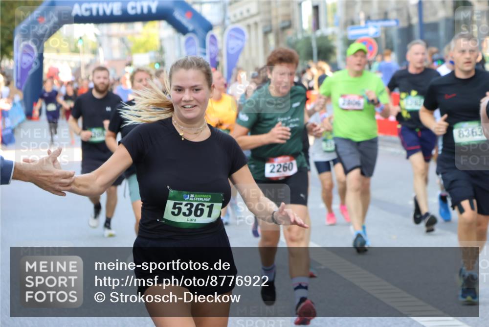 07.09.2025 - BARMER Alsterlauf Strokosch-Dieckow http://msf.ph/oto/8776922 07.09.2025 10:07:21 Ziel 2292, 2315, 2372, 2520, 2755, 2893, 2965, 3063, 3837, 3864, 3976, 4110, 4610, 4771, 4860, 5173, 5212, 5315, 5402, 5475, 5524, 5593, 5854, 5935, 5939, 6140, 6141, 6146, 6219, 6343, 8282 meine-sportfotos.de