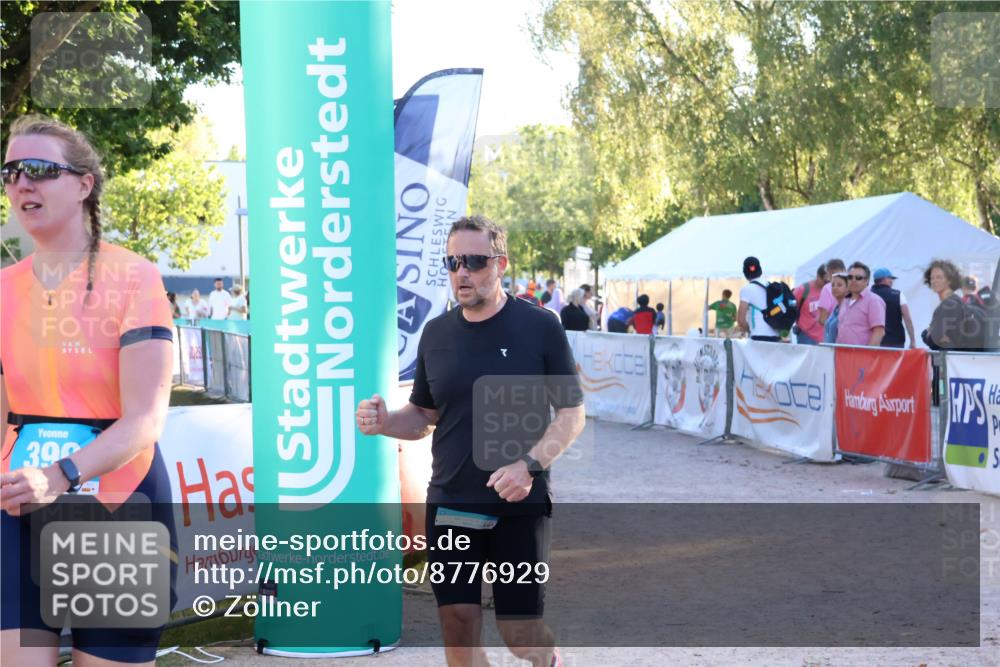 07.09.2025 - 19. Norderstedt Triathlon Zöllner http://msf.ph/oto/8776929 07.09.2025 17:12:11 Ziel 390, 1413 meine-sportfotos.de