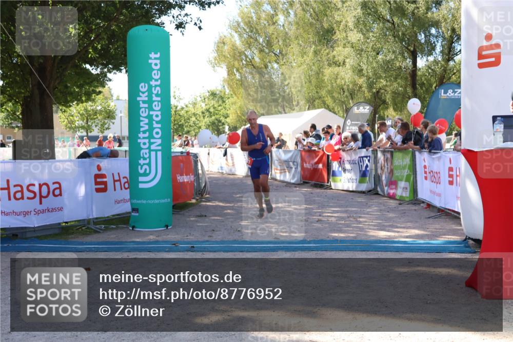 07.09.2025 - 19. Norderstedt Triathlon Zöllner http://msf.ph/oto/8776952 07.09.2025 12:07:41 Ziel 821 meine-sportfotos.de
