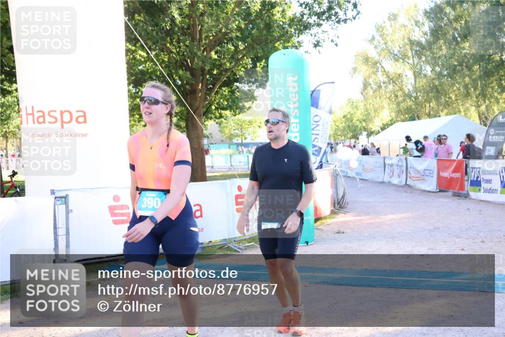 07.09.2025 - 19. Norderstedt Triathlon Zöllner http://msf.ph/oto/8776957 07.09.2025 17:12:12 Ziel 390, 1413 meine-sportfotos.de