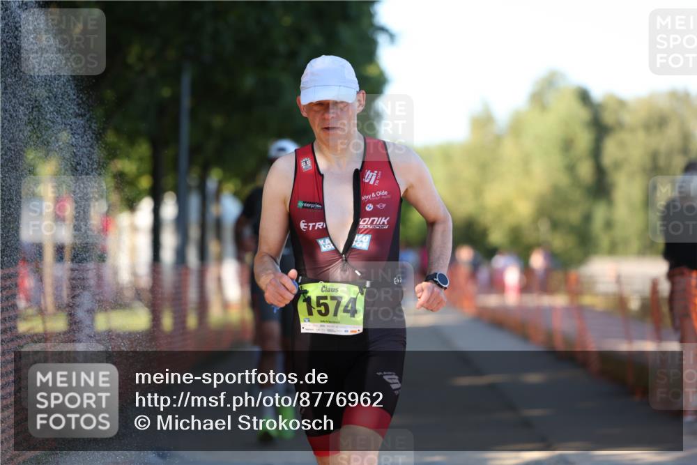 07.09.2025 - 19. Norderstedt Triathlon Michael Strokosch http://msf.ph/oto/8776962 07.09.2025 16:49:15 Laufen 371, 1442, 1574 meine-sportfotos.de