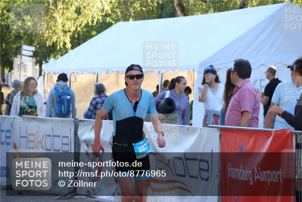 07.09.2025 - 19. Norderstedt Triathlon Zöllner http://msf.ph/oto/8776965 07.09.2025 17:12:39 Ziel 883, 1557 meine-sportfotos.de