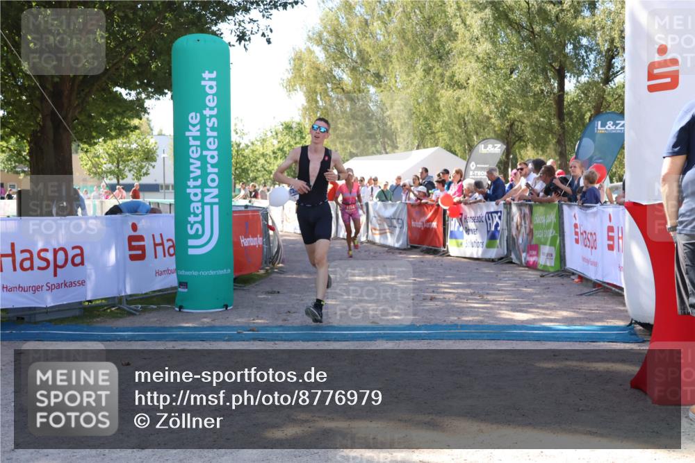 07.09.2025 - 19. Norderstedt Triathlon Zöllner http://msf.ph/oto/8776979 07.09.2025 12:07:47 Ziel 821, 1200, 1314 meine-sportfotos.de
