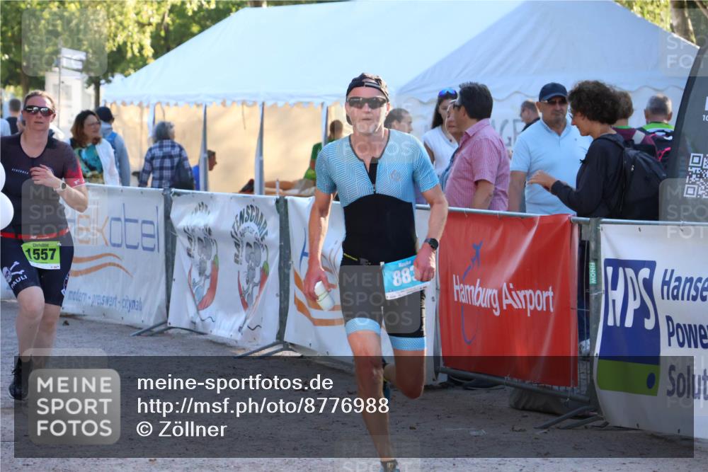 07.09.2025 - 19. Norderstedt Triathlon Zöllner http://msf.ph/oto/8776988 07.09.2025 17:12:39 Ziel 883, 1557 meine-sportfotos.de