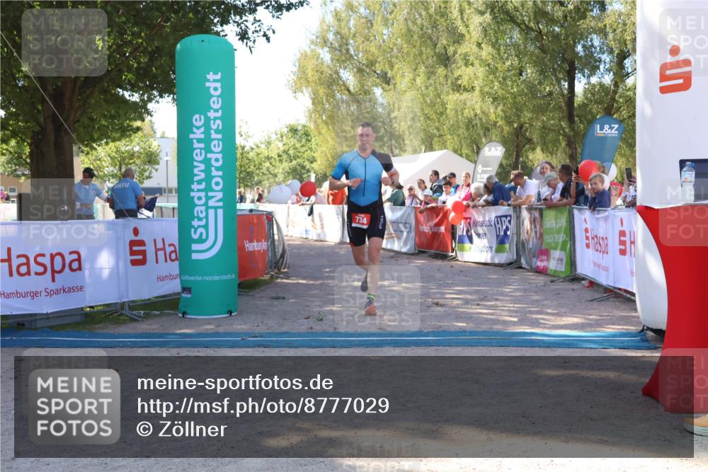 07.09.2025 - 19. Norderstedt Triathlon Zöllner http://msf.ph/oto/8777029 07.09.2025 12:08:28 Ziel 734 meine-sportfotos.de