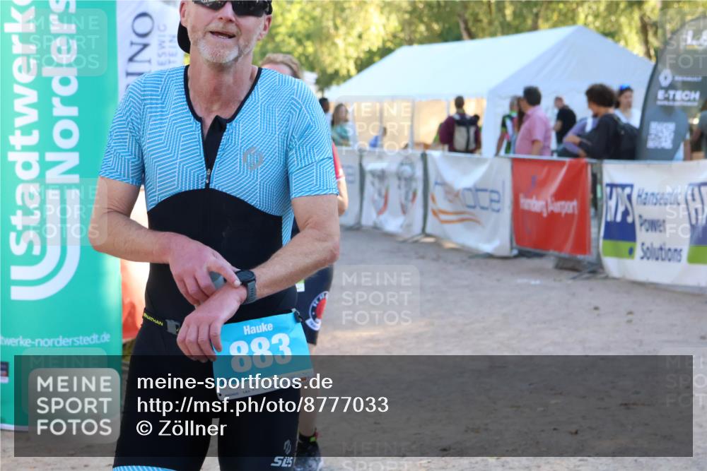 07.09.2025 - 19. Norderstedt Triathlon Zöllner http://msf.ph/oto/8777033 07.09.2025 17:12:43 Ziel 883, 1557 meine-sportfotos.de