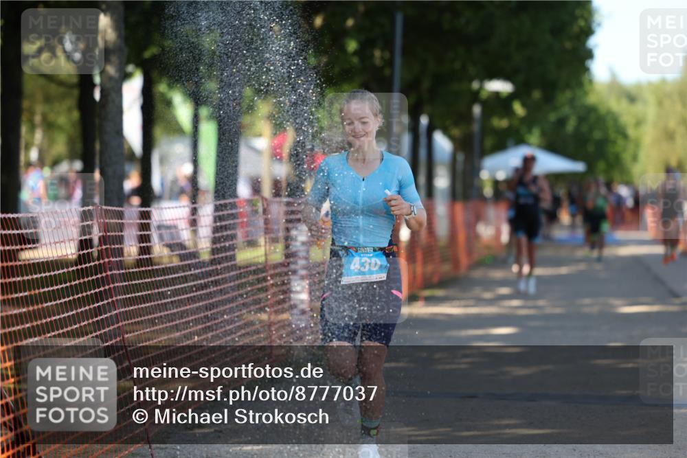 07.09.2025 - 19. Norderstedt Triathlon Michael Strokosch http://msf.ph/oto/8777037 07.09.2025 15:49:43 Laufen 430, 1486 meine-sportfotos.de