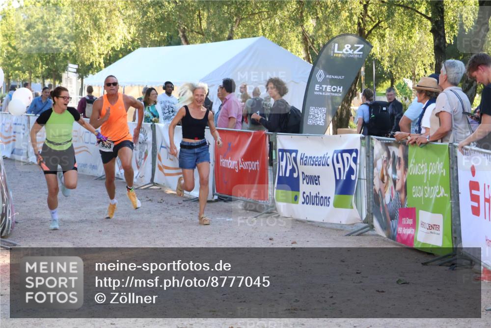 07.09.2025 - 19. Norderstedt Triathlon Zöllner http://msf.ph/oto/8777045 07.09.2025 17:12:48 Ziel 883, 933, 1557 meine-sportfotos.de