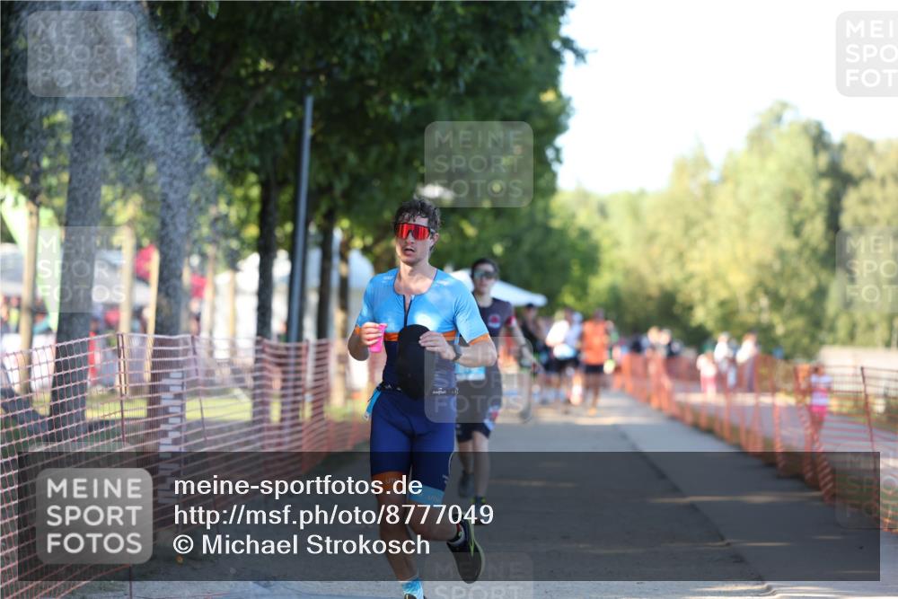 07.09.2025 - 19. Norderstedt Triathlon Michael Strokosch http://msf.ph/oto/8777049 07.09.2025 16:49:32 Laufen 425, 878, 950 meine-sportfotos.de