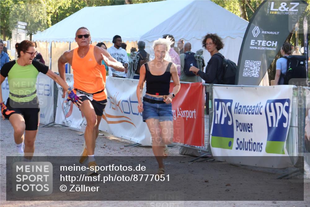 07.09.2025 - 19. Norderstedt Triathlon Zöllner http://msf.ph/oto/8777051 07.09.2025 17:12:48 Ziel 883, 933, 1557 meine-sportfotos.de