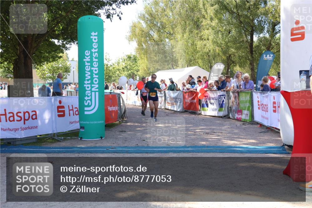 07.09.2025 - 19. Norderstedt Triathlon Zöllner http://msf.ph/oto/8777053 07.09.2025 12:08:43 Ziel 1210, 1236 meine-sportfotos.de