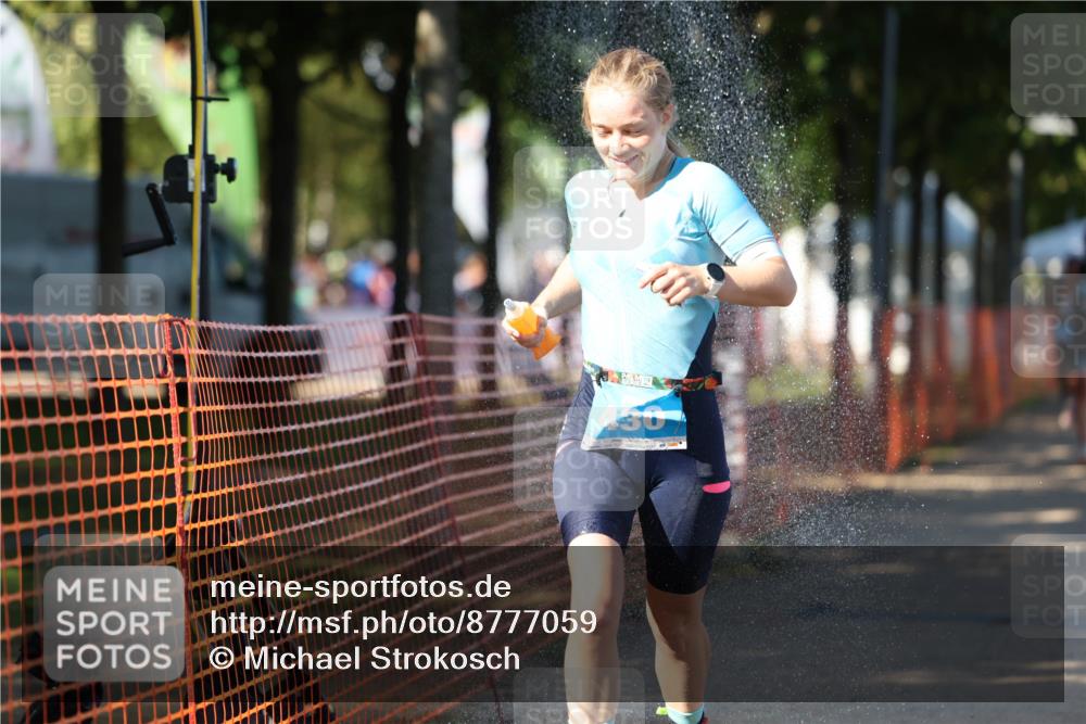 07.09.2025 - 19. Norderstedt Triathlon Michael Strokosch http://msf.ph/oto/8777059 07.09.2025 15:49:43 Laufen 430, 1486 meine-sportfotos.de
