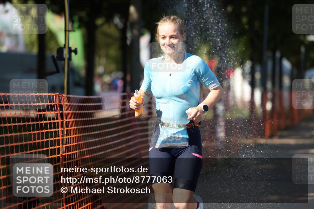 07.09.2025 - 19. Norderstedt Triathlon Michael Strokosch http://msf.ph/oto/8777063 07.09.2025 15:49:44 Laufen 399, 430, 473, 1434, 1486 meine-sportfotos.de