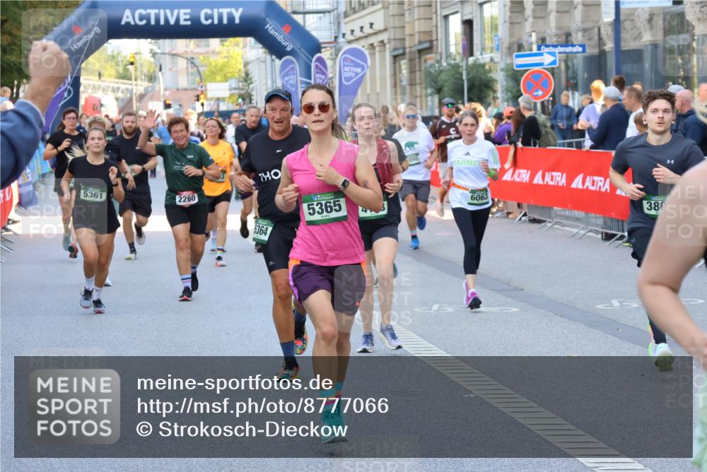 07.09.2025 - BARMER Alsterlauf Strokosch-Dieckow http://msf.ph/oto/8777066 07.09.2025 10:07:16 Ziel 2233, 2315, 2353, 2372, 2520, 2662, 2755, 2893, 2939, 2965, 3063, 3265, 3837, 3864, 3976, 4110, 4859, 4860, 5173, 5212, 5315, 5402, 5475, 5524, 5593, 5854, 5935, 5939, 6140, 6141, 6146, 6219, 6343, 8282 meine-sportfotos.de