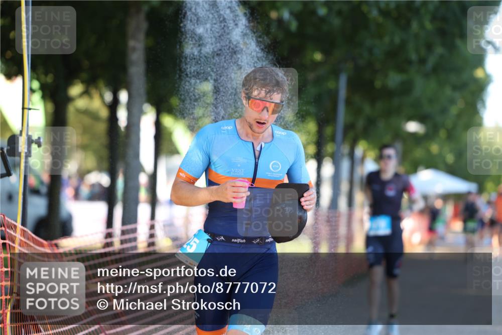 07.09.2025 - 19. Norderstedt Triathlon Michael Strokosch http://msf.ph/oto/8777072 07.09.2025 16:49:34 Laufen 425, 878, 950 meine-sportfotos.de