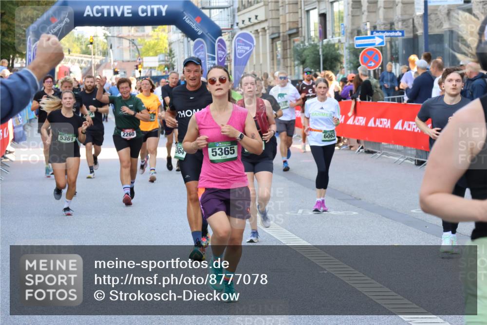 07.09.2025 - BARMER Alsterlauf Strokosch-Dieckow http://msf.ph/oto/8777078 07.09.2025 10:07:16 Ziel 2233, 2315, 2353, 2372, 2520, 2662, 2755, 2893, 2939, 2965, 3063, 3265, 3837, 3864, 3976, 4110, 4859, 4860, 5173, 5212, 5315, 5402, 5475, 5524, 5593, 5854, 5935, 5939, 6140, 6141, 6146, 6219, 6343, 8282 meine-sportfotos.de