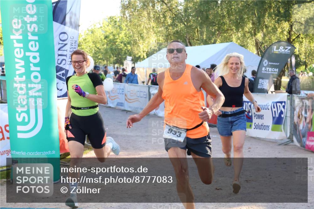 07.09.2025 - 19. Norderstedt Triathlon Zöllner http://msf.ph/oto/8777083 07.09.2025 17:12:50 Ziel 933 meine-sportfotos.de