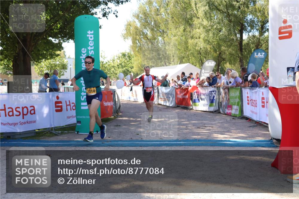 07.09.2025 - 19. Norderstedt Triathlon Zöllner http://msf.ph/oto/8777084 07.09.2025 12:08:45 Ziel 1210, 1236 meine-sportfotos.de