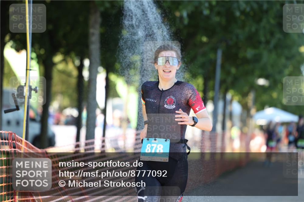 07.09.2025 - 19. Norderstedt Triathlon Michael Strokosch http://msf.ph/oto/8777092 07.09.2025 16:49:37 Laufen 425, 878, 933, 1058, 1096 meine-sportfotos.de
