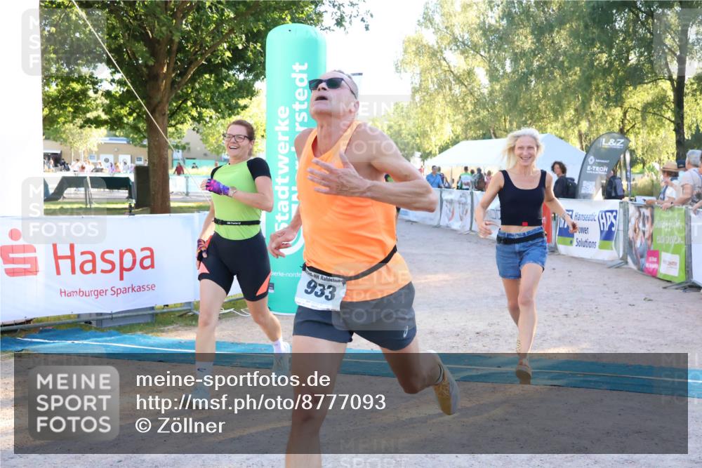 07.09.2025 - 19. Norderstedt Triathlon Zöllner http://msf.ph/oto/8777093 07.09.2025 17:12:50 Ziel 933 meine-sportfotos.de