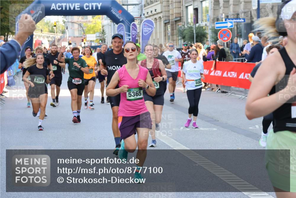 07.09.2025 - BARMER Alsterlauf Strokosch-Dieckow http://msf.ph/oto/8777100 07.09.2025 10:07:16 Ziel 2233, 2315, 2353, 2372, 2520, 2662, 2755, 2893, 2939, 2965, 3063, 3265, 3837, 3864, 3976, 4110, 4859, 4860, 5173, 5212, 5315, 5402, 5475, 5524, 5593, 5854, 5935, 5939, 6140, 6141, 6146, 6219, 6343, 8282 meine-sportfotos.de