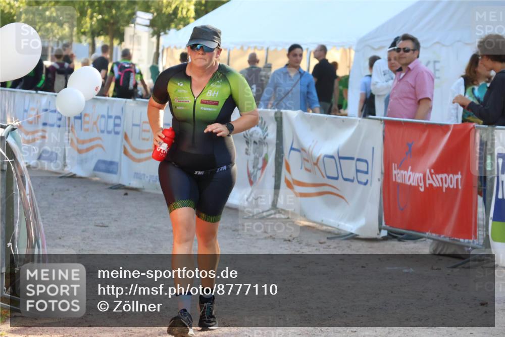 07.09.2025 - 19. Norderstedt Triathlon Zöllner http://msf.ph/oto/8777110 07.09.2025 17:12:53 Ziel 454, 933 meine-sportfotos.de
