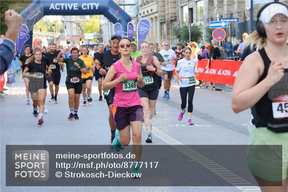 07.09.2025 - BARMER Alsterlauf Strokosch-Dieckow http://msf.ph/oto/8777117 07.09.2025 10:07:16 Ziel 2233, 2315, 2353, 2372, 2520, 2662, 2755, 2893, 2939, 2965, 3063, 3265, 3837, 3864, 3976, 4110, 4859, 4860, 5173, 5212, 5315, 5402, 5475, 5524, 5593, 5854, 5935, 5939, 6140, 6141, 6146, 6219, 6343, 8282 meine-sportfotos.de