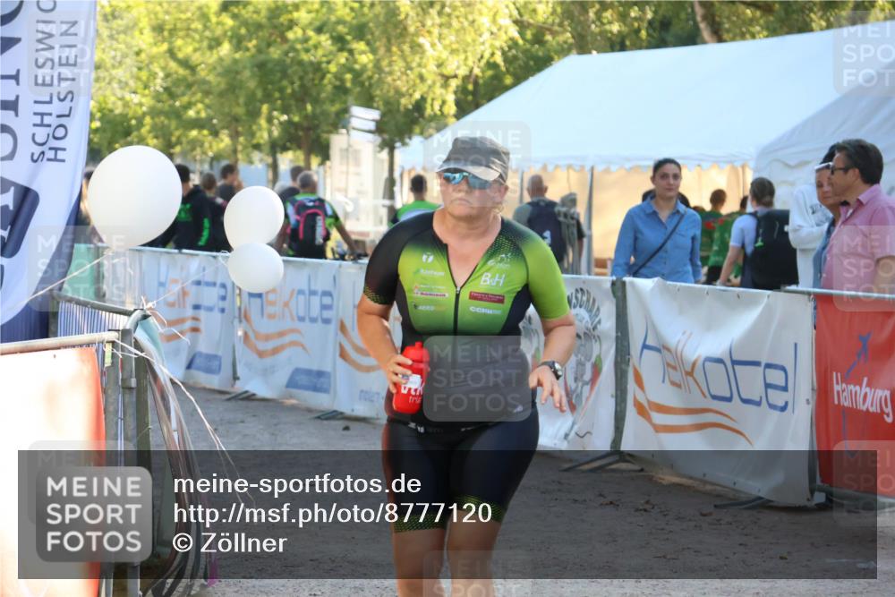 07.09.2025 - 19. Norderstedt Triathlon Zöllner http://msf.ph/oto/8777120 07.09.2025 17:12:54 Ziel 454, 933 meine-sportfotos.de