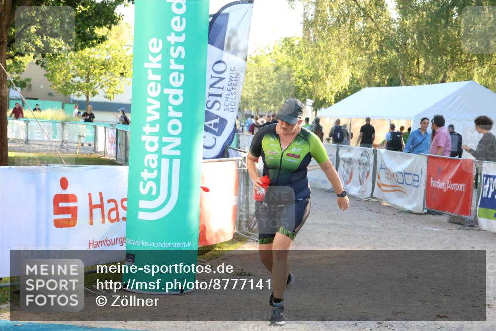 07.09.2025 - 19. Norderstedt Triathlon Zöllner http://msf.ph/oto/8777141 07.09.2025 17:12:55 Ziel 454, 933 meine-sportfotos.de