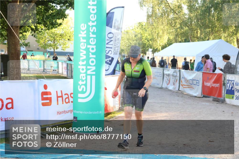 07.09.2025 - 19. Norderstedt Triathlon Zöllner http://msf.ph/oto/8777150 07.09.2025 17:12:56 Ziel 454, 933 meine-sportfotos.de