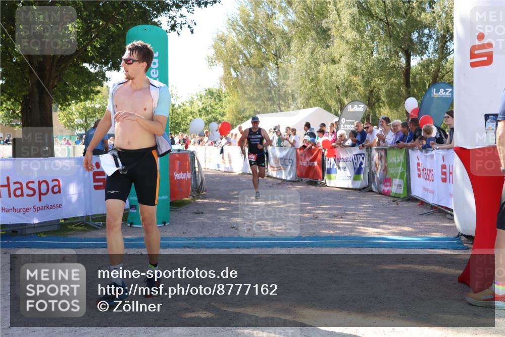 07.09.2025 - 19. Norderstedt Triathlon Zöllner http://msf.ph/oto/8777162 07.09.2025 12:09:16 Ziel 185, 806 meine-sportfotos.de