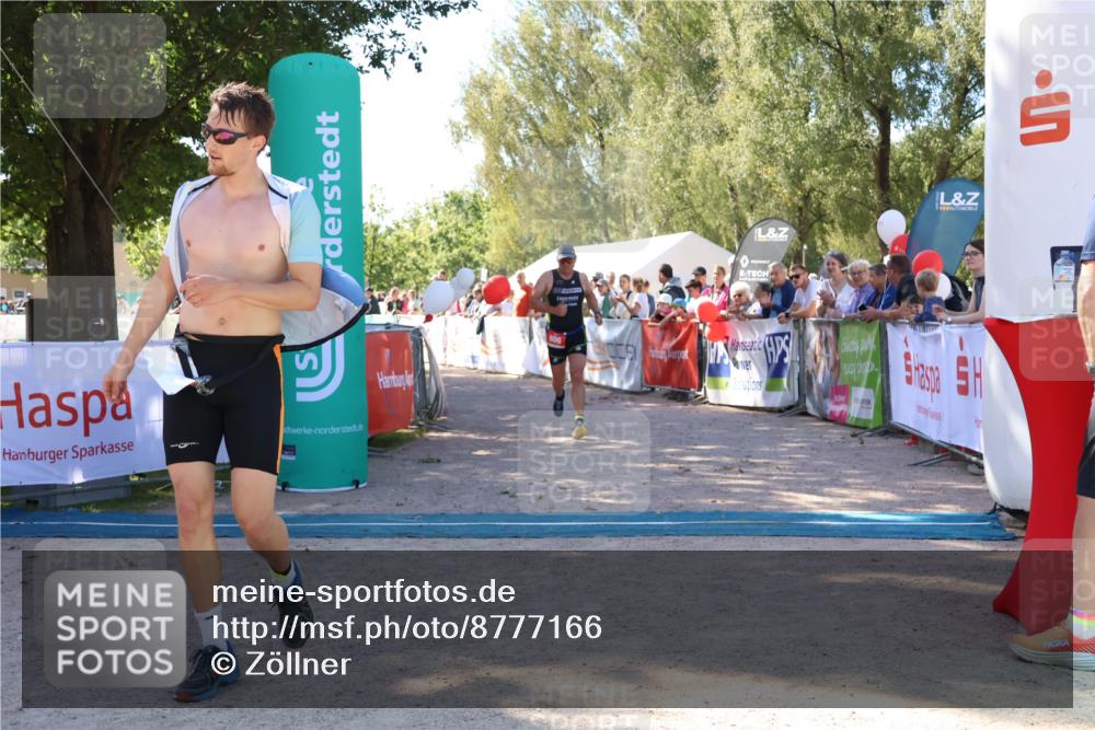 07.09.2025 - 19. Norderstedt Triathlon Zöllner http://msf.ph/oto/8777166 07.09.2025 12:09:16 Ziel 185, 806 meine-sportfotos.de