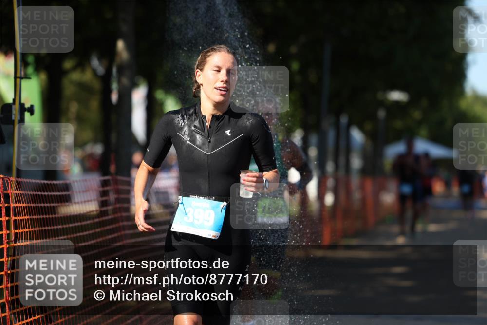 07.09.2025 - 19. Norderstedt Triathlon Michael Strokosch http://msf.ph/oto/8777170 07.09.2025 15:49:54 Laufen 399, 473, 1434, 1500, 1504 meine-sportfotos.de