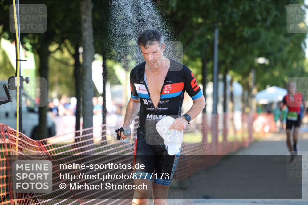 07.09.2025 - 19. Norderstedt Triathlon Michael Strokosch http://msf.ph/oto/8777173 07.09.2025 16:49:51 Laufen 376, 883, 1417, 1585, 1607 meine-sportfotos.de