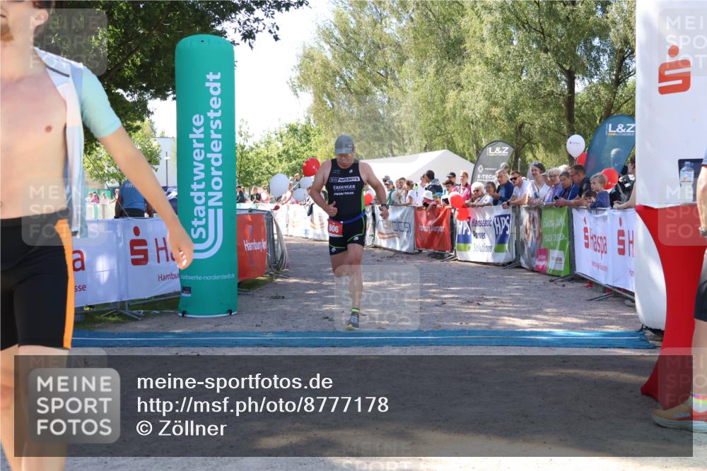 07.09.2025 - 19. Norderstedt Triathlon Zöllner http://msf.ph/oto/8777178 07.09.2025 12:09:18 Ziel 185, 806 meine-sportfotos.de